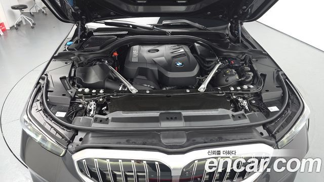 BMW 5 Series (G60) 530i xDrive 2025 — фото 6