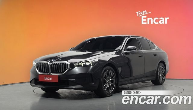 BMW 5 Series (G60) 530i xDrive 2025 — фото 1