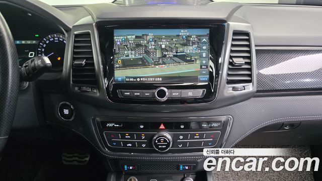 KG Mobility (SsangYong) Rexton Sports Khan Diesel 2.2 4WD Prestige 2021 — фото 14