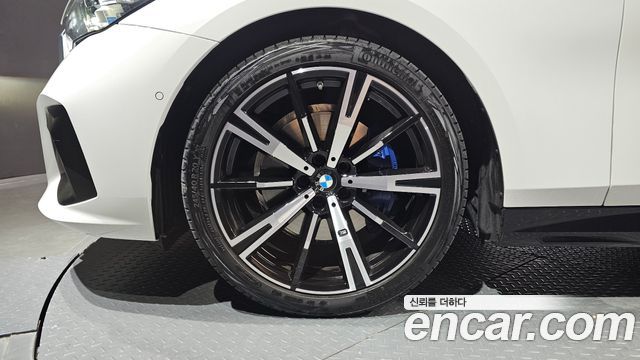 BMW 5 Series (G60) 530i xDrive M Sport 2025 — фото 5
