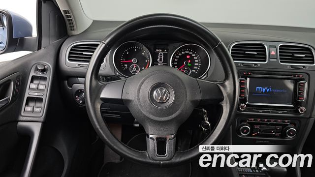 Volkswagen Golf (VI) 2.0 TDI 2011 — фото 13
