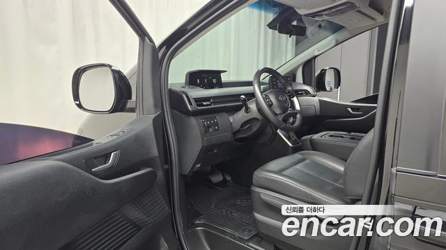 Hyundai Staria Cargo 3-Seater Modern 2023 — фото 10