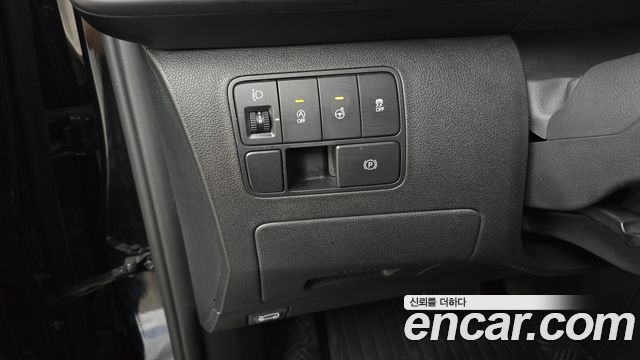 Hyundai Staria Cargo 3-Seater Modern 2023 — фото 18