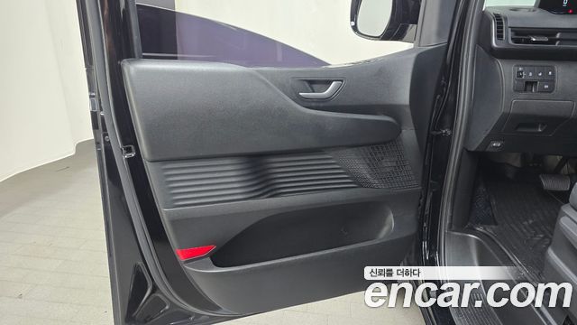 Hyundai Staria Cargo 3-Seater Modern 2023 — фото 24