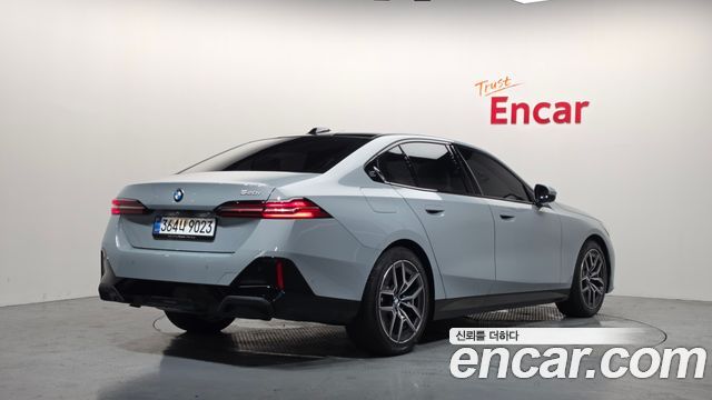 BMW 5 Series (G60) 520i M Sport 2026 — фото 2