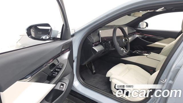 BMW 5 Series (G60) 520i M Sport 2026 — фото 10