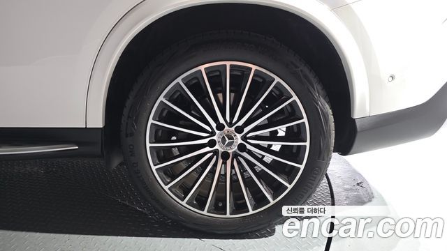 Mercedes-Benz GLC-Class (X254) GLC300 4MATIC Coupe 2025 — фото 27