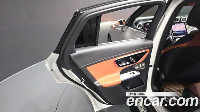 Mercedes-Benz GLC-Class (X254) GLC300 4MATIC Coupe 2025 — фото 31