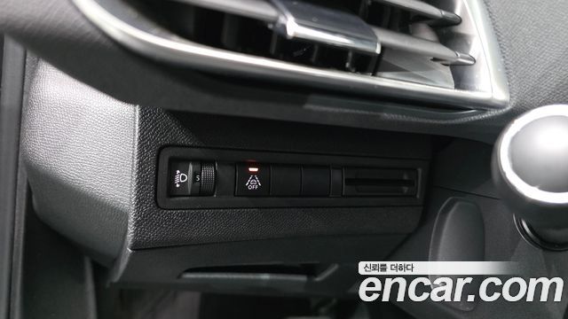 Peugeot 3008 (II) 1.2 Pure Tech Allure 2022 — фото 20