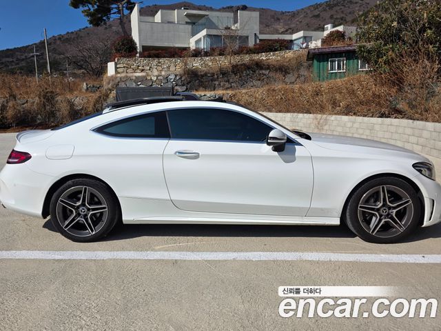 Mercedes-Benz C-Class (W205) C200 Coupe 2022 — фото 2