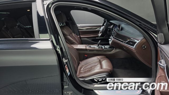 BMW 7 Series (G11) 730Ld xDrive 2016 — фото 11