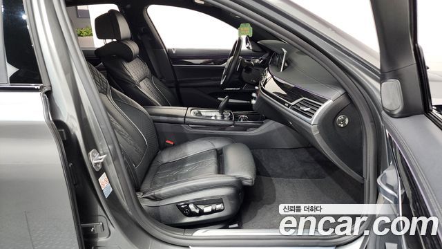 BMW 7 Series (G11) 740d xDrive M Sport 2018 — фото 32