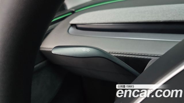 Tesla Model Y Long Range AWD 2025 — фото 16