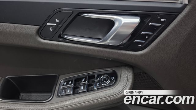 Porsche Macan 2.0 95B 2018 — фото 11