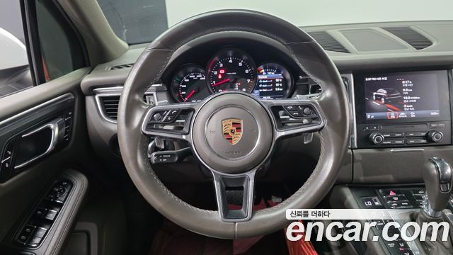 Porsche Macan 2.0 95B 2018 — фото 14