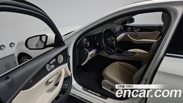 Mercedes-Benz E-Class (W213) E450 4MATIC Exclusive 2023 — фото 10