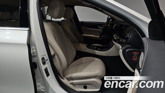 Mercedes-Benz E-Class (W213) E450 4MATIC Exclusive 2023 — фото 12