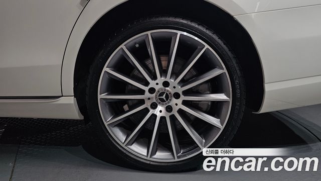 Mercedes-Benz E-Class (W213) E450 4MATIC Exclusive 2023 — фото 21