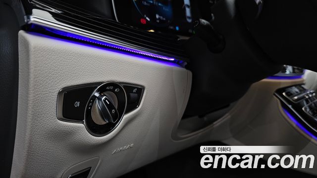 Mercedes-Benz E-Class (W213) E450 4MATIC Exclusive 2023 — фото 27