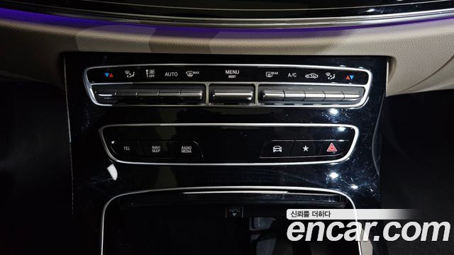 Mercedes-Benz E-Class (W213) E450 4MATIC Exclusive 2023 — фото 30