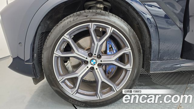 BMW X6 (G06) xDrive40i M Sport 2023 — фото 5