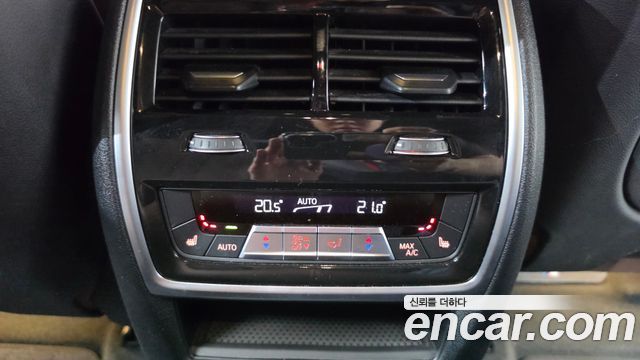 BMW X6 (G06) xDrive40i M Sport 2023 — фото 16