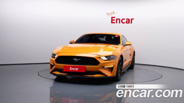 Ford Mustang Coupe 2019 — фото 3