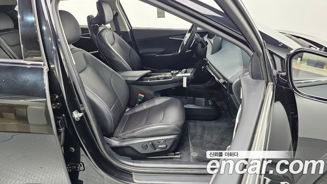 Kia EV6 Long Range Air 2022 — фото 10
