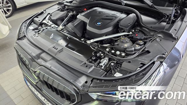 BMW 5 Series (G60) 530i xDrive M Sport 2025 — фото 6