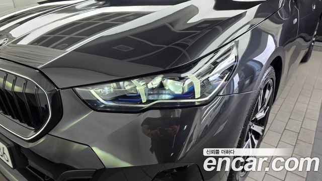 BMW 5 Series (G60) 530i xDrive M Sport 2025 — фото 22
