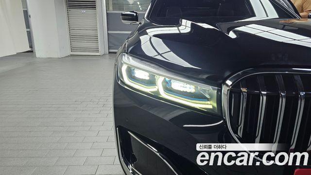 BMW 7 Series (G11) 740Li xDrive Design Pure Excellence 2020 — фото 22