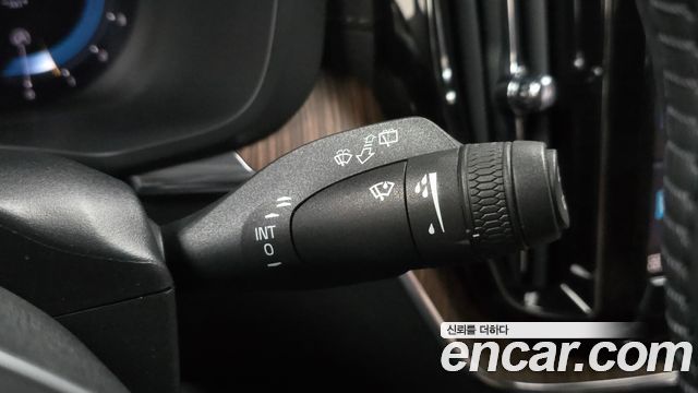 Volvo XC60 (II) B6 Inscirtion 2022 — фото 19