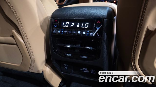 Jeep Grand Cherokee (WL) L 3.6 Summit Reserve 2023 — фото 19