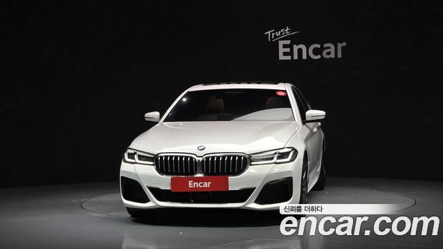 BMW 5 Series (G30) 520i M Sport 2023 — фото 3