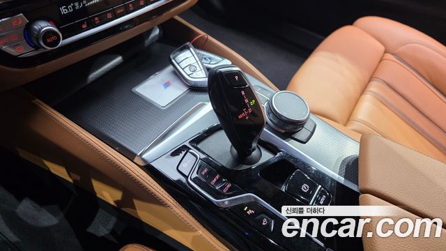 BMW 5 Series (G30) 520i M Sport 2023 — фото 9