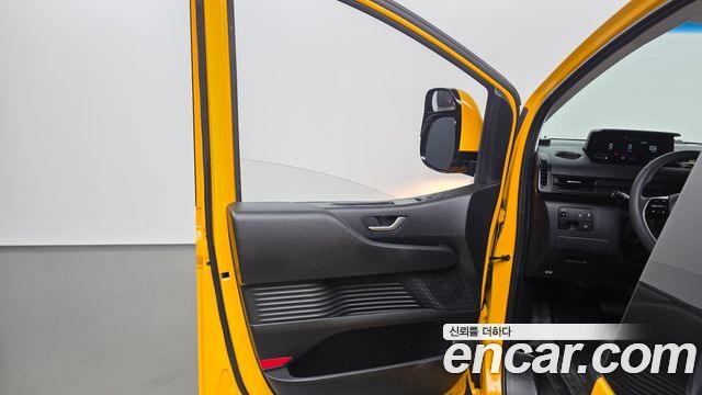 Hyundai Staria L3.5  Kinder Safety Car 11-Seater 2023 — фото 24