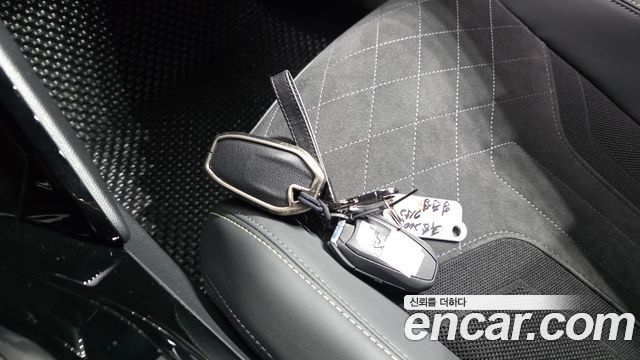 Peugeot e-2008 (II) EV GT 2023 — фото 20