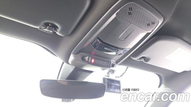 Peugeot e-2008 (II) EV GT 2023 — фото 22