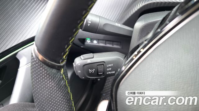 Peugeot e-2008 (II) EV GT 2023 — фото 23