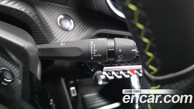 Peugeot e-2008 (II) EV GT 2023 — фото 24