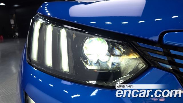 Peugeot e-2008 (II) EV GT 2023 — фото 28