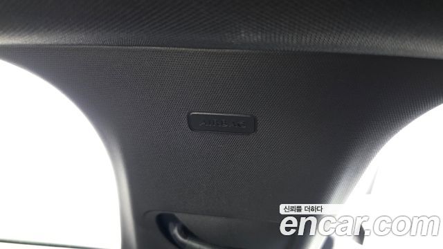 Peugeot e-2008 (II) EV GT 2023 — фото 34
