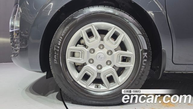 Hyundai Staria Cargo 5-Seater Modern 2024 — фото 5