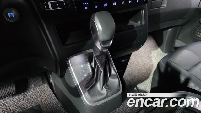 Hyundai Staria Cargo 5-Seater Modern 2024 — фото 9