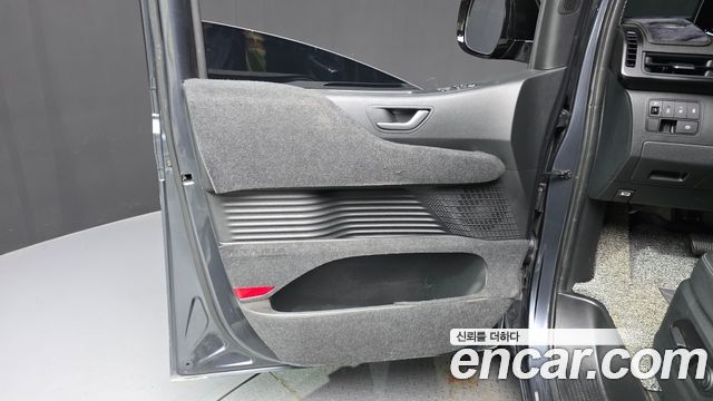 Hyundai Staria Cargo 5-Seater Modern 2024 — фото 24