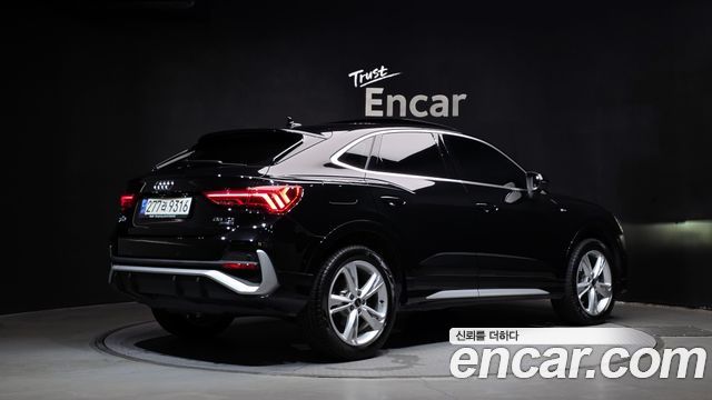 Audi Q3 (F3) 35 TDI Quattro Premium Sportback 2022 — фото 2