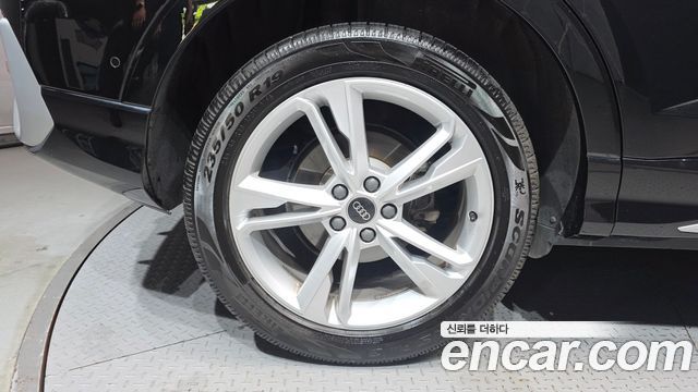 Audi Q3 (F3) 35 TDI Quattro Premium Sportback 2022 — фото 5