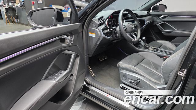 Audi Q3 (F3) 35 TDI Quattro Premium Sportback 2022 — фото 10