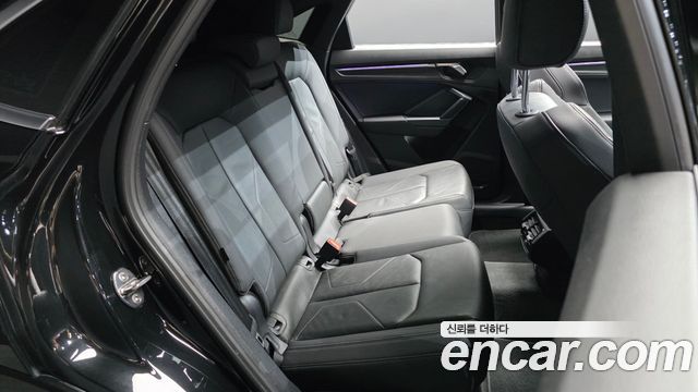 Audi Q3 (F3) 35 TDI Quattro Premium Sportback 2022 — фото 15