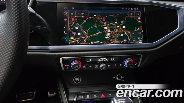 Audi Q3 (F3) 35 TDI Quattro Premium Sportback 2022 — фото 18
